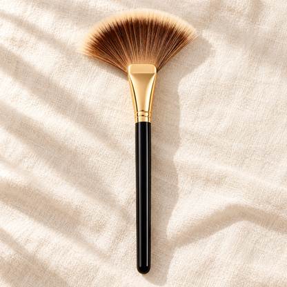 Wide Fan Brush — product view 3
