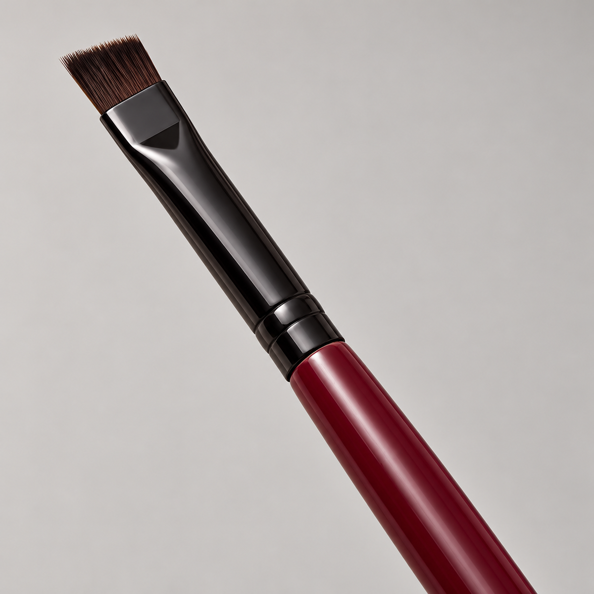 Angled Liner Brush — brush head and ferrule detail